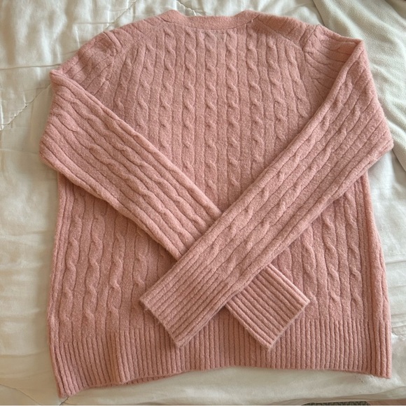 Cardigan - Picture 2 of 7